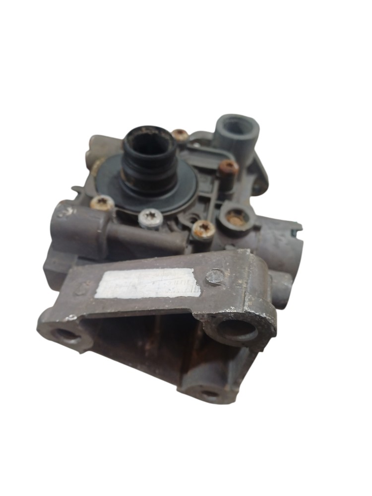 Cabecote Valvula Apu Mb Axor Atego 8