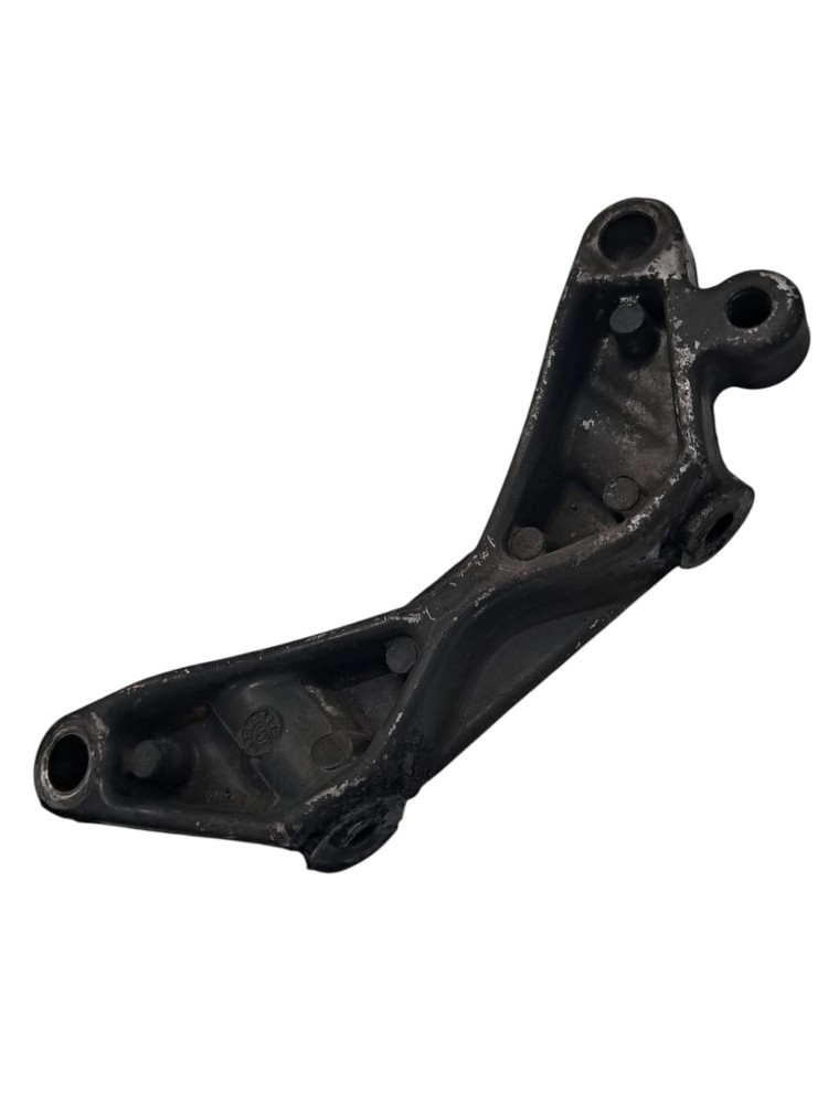 Suporte Bomba Combustivel Cummins Internacional 26-186676 4