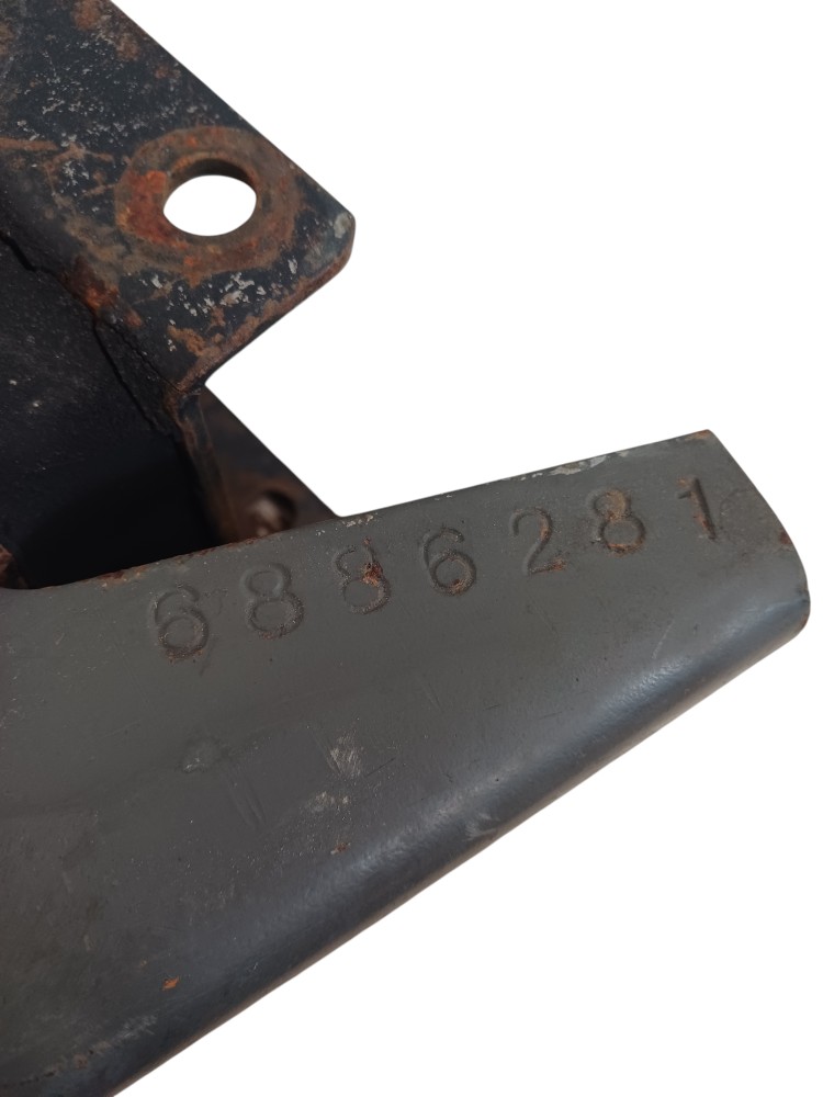 Suporte Mola Esquerdo Volvo Nl 7