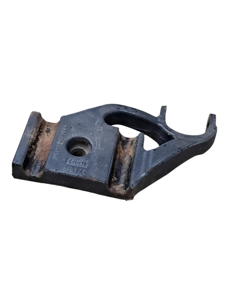 Suporte Mola Dianteira L.Direito Volvo 3