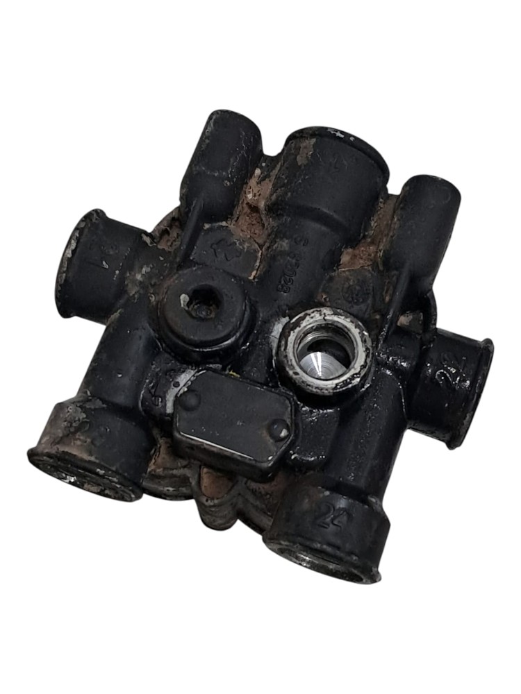 Valvula 4 Cicuitos KNORR 16M Vw Scania Volvo MB 5
