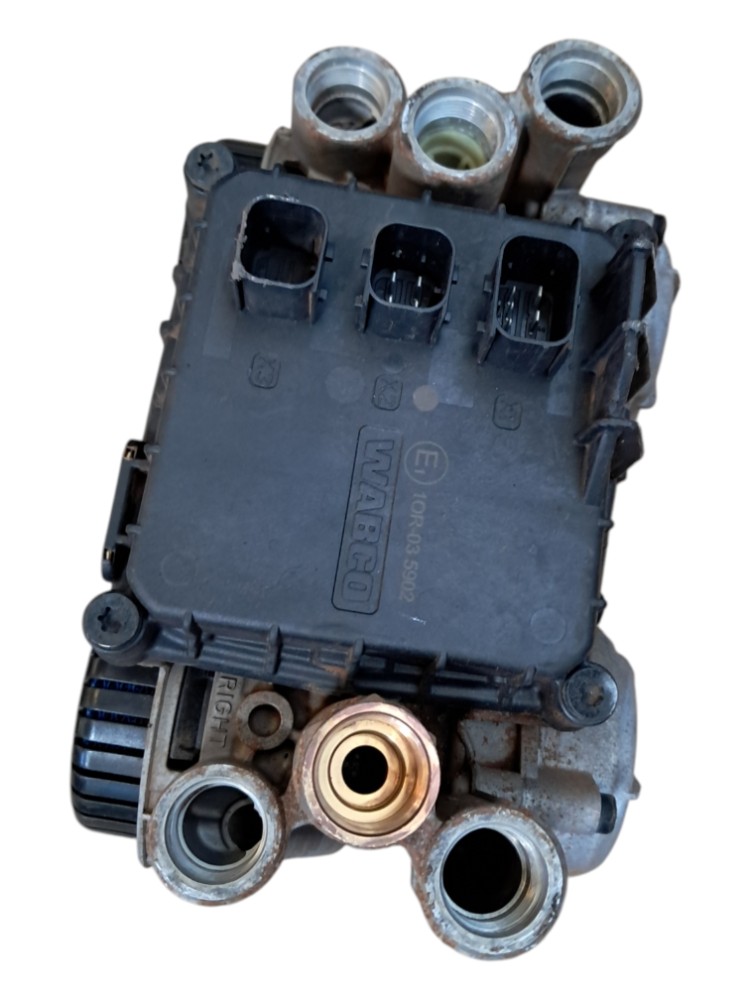 Valvula EBS DAF Xf 106 530 2023 VO09 5