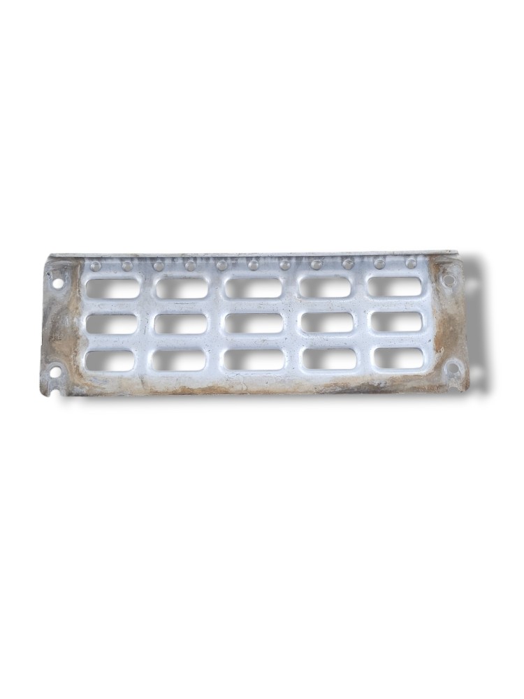 Chapa Pisante Estribo Maior Volvo Fh 4