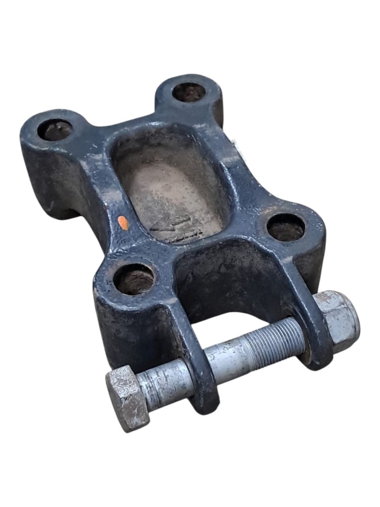 Apoio Inferior Grampo Mola L.Direito Iveco 6