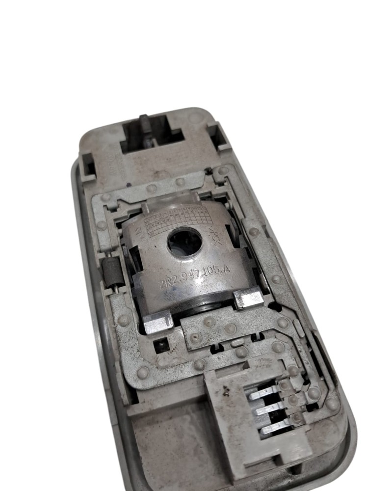 Moldura Luz Teto Vw Constellation Euro 5 2