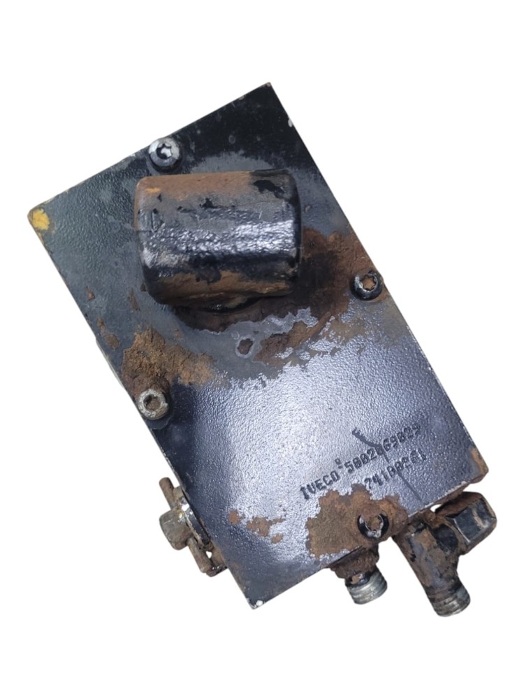 Bomba Bascular Cabine Iveco Tector 5802069029
