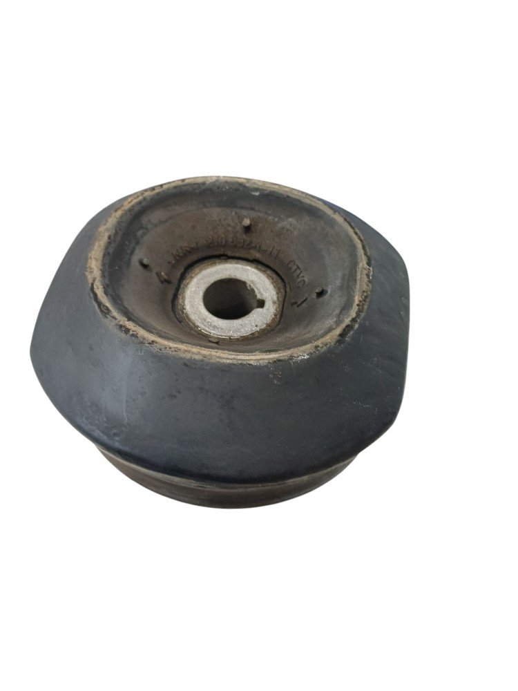 Coxim externa Bandeja Traseira Volvo Fh 240 2020 8