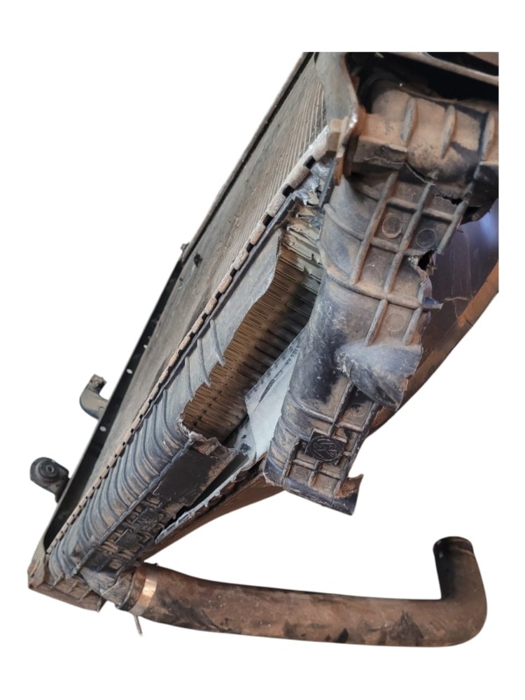 Radiador Com Defletor Vw Constellation 7