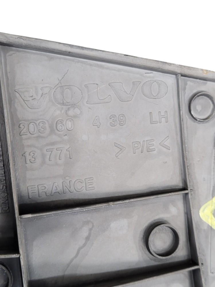 Acabamento Forro Interno Esquerdo Volvo Fh 440 2011 5
