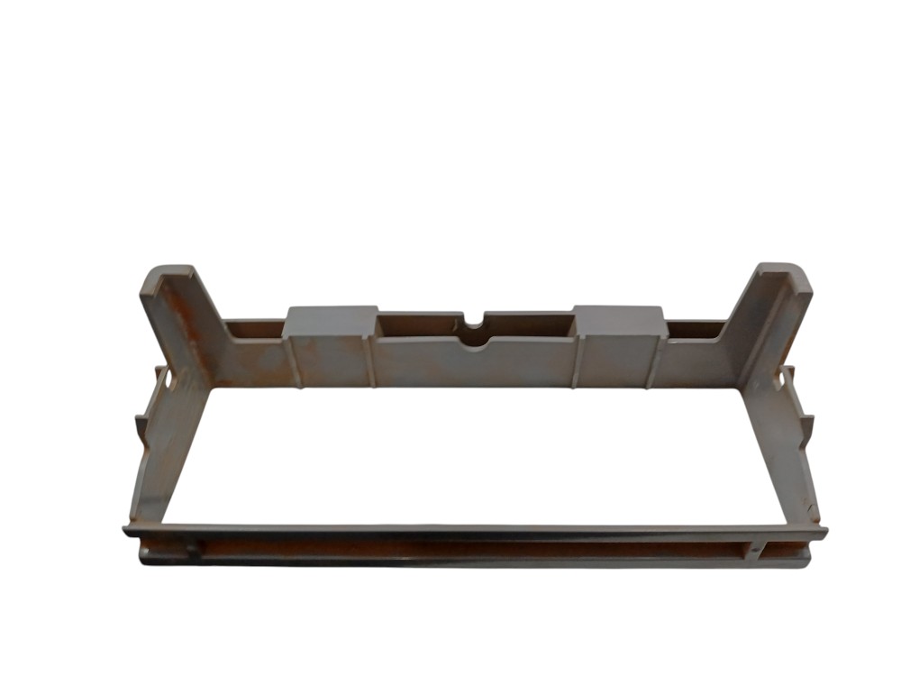 Moldura Fixador Radio Mb Axor 2544 2013 1