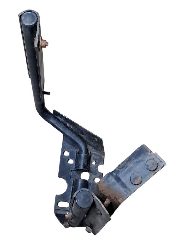 Suporte Paralama Cabine L.E Volvo VM 6
