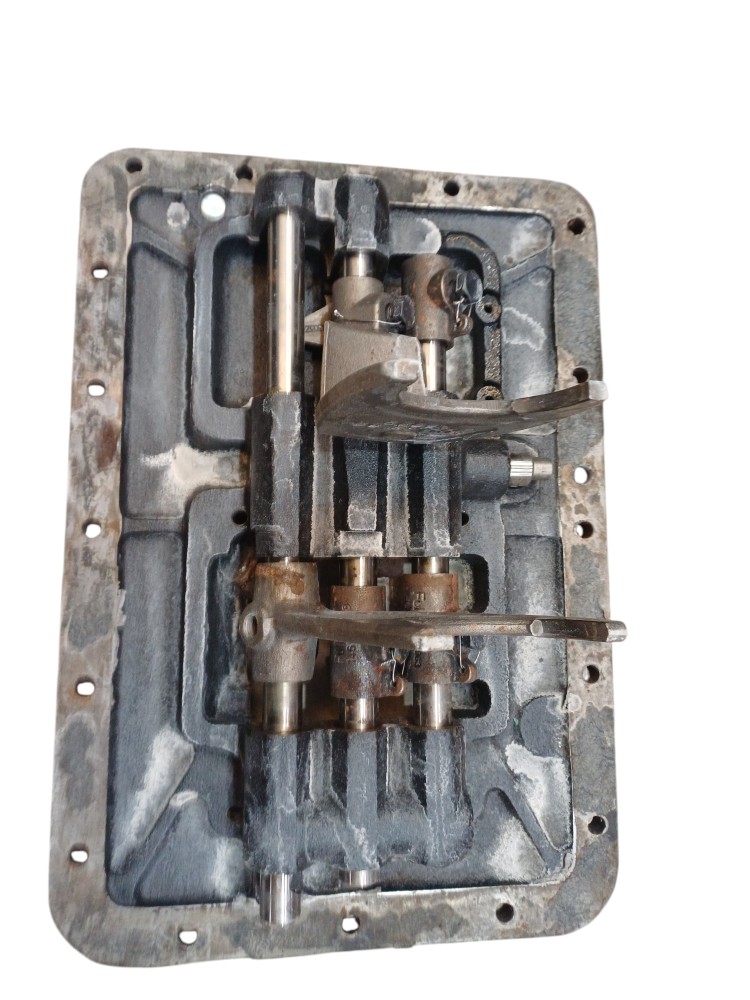 Tampa Superior Caixa Eaton 4