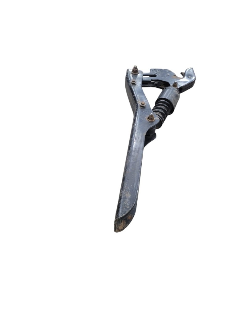 Suporte Traseiro Cabine Completo Vw Constellation 3