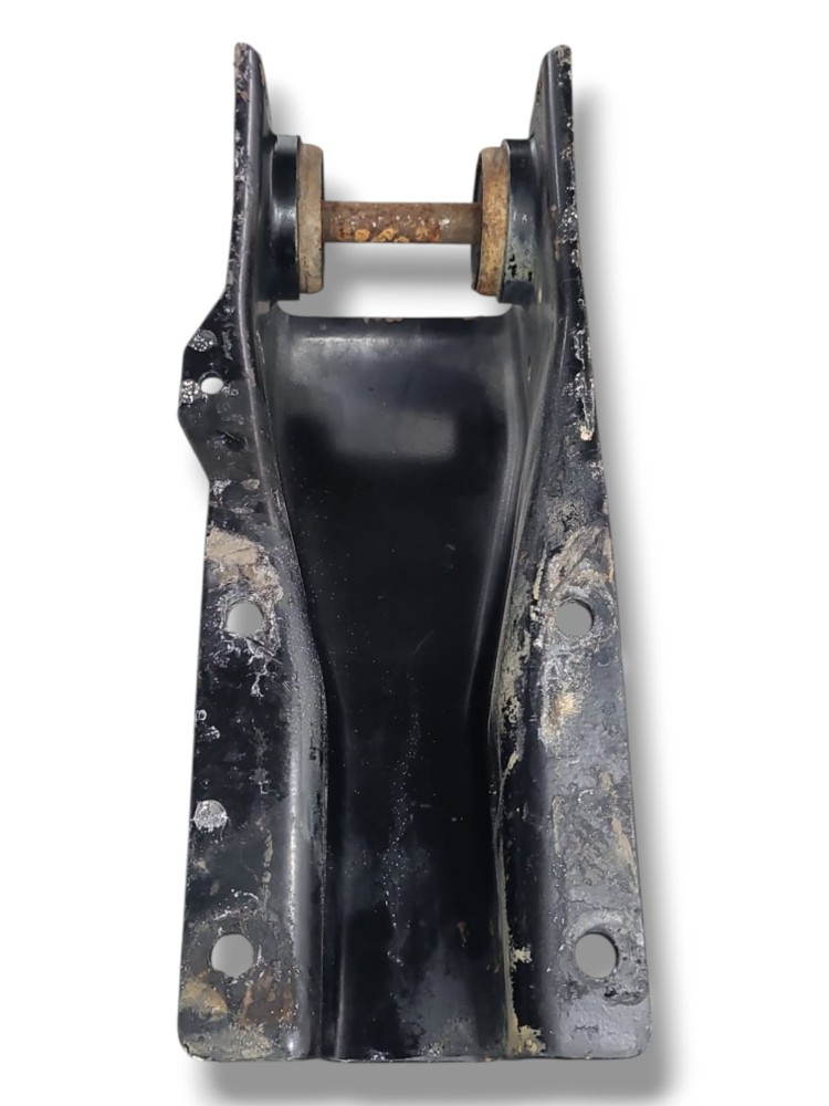 Suporte Traseiro Cabine VW 7100 4