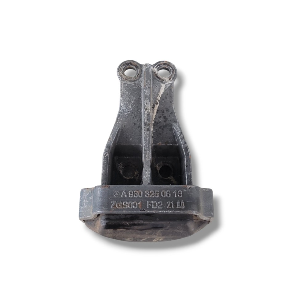 Cavalete Batente Eixo Traseiro Mb Actros 2546 2019 1