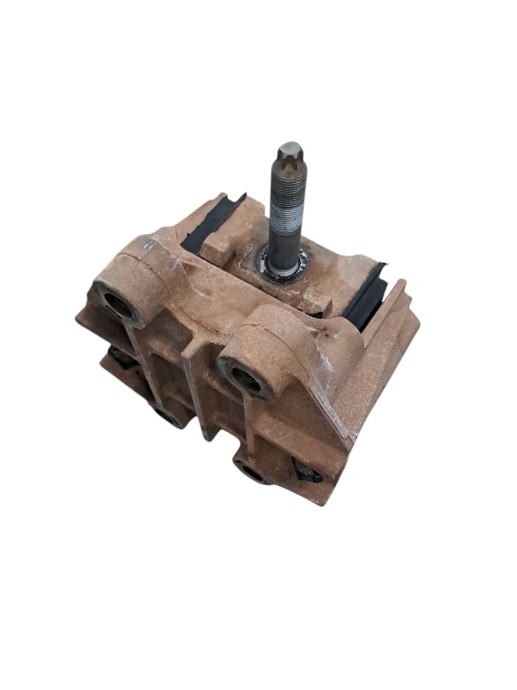 Coxim Motor Mb Atego 2624 2015 5