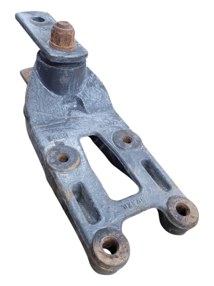 Suporte Feixe Mola Suspensão Volvo VM 21766665 2