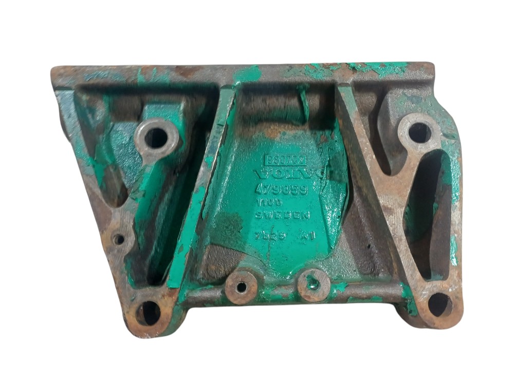 Suporte Bomba Injetora Volvo NL10 4