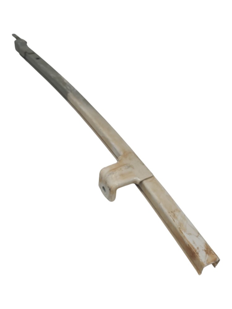 Trilho Guia Vidro Porta Dianteira Vw 4