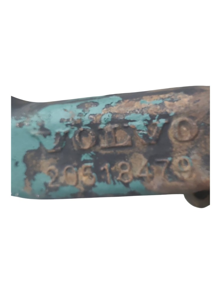 Cavalete Agua Cabecote Volvo 260 2008 3
