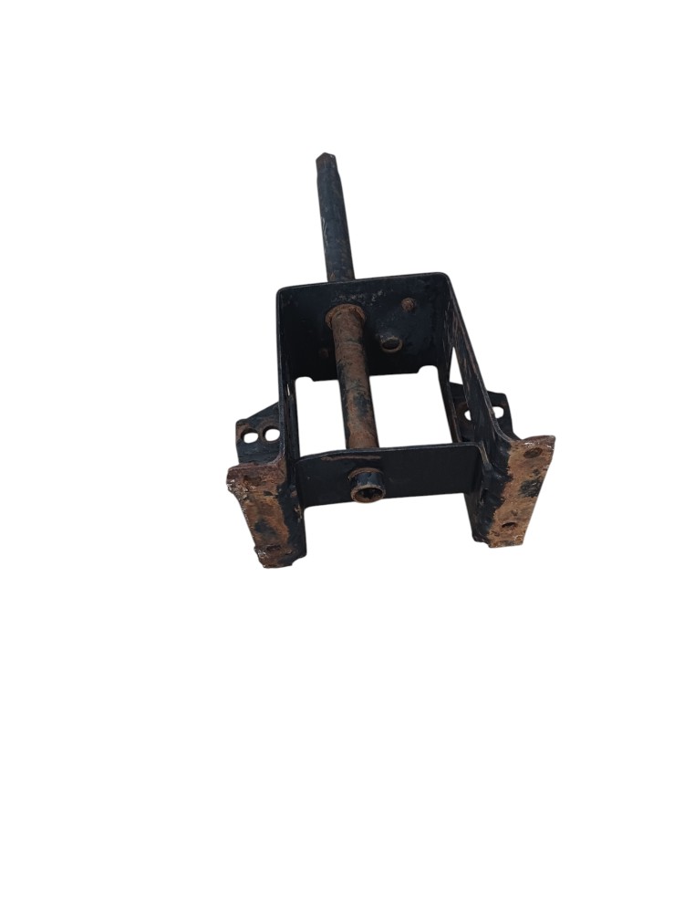 Suporte Estepe Ford Cargo 2