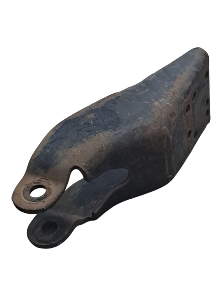 Suporte Amortecedor Dianteiro Mb 710 5