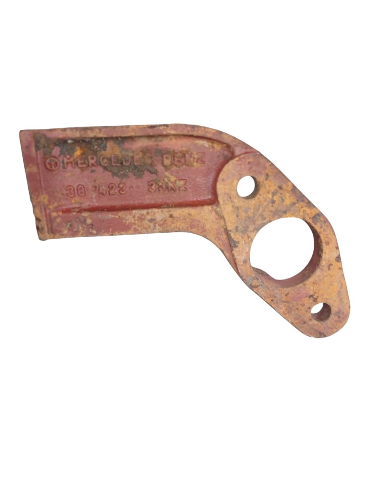 Suporte Inferior Amortecedor Ford Cargo 1