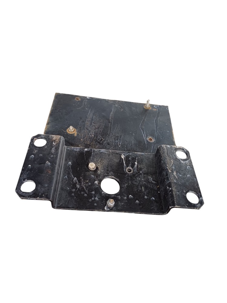 Placa Fixação Lanterna Ford Cargo 4