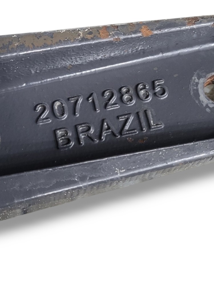 Suporte Amortecedor Cabine Volvo Vm 270 2012 2013 VN32 6