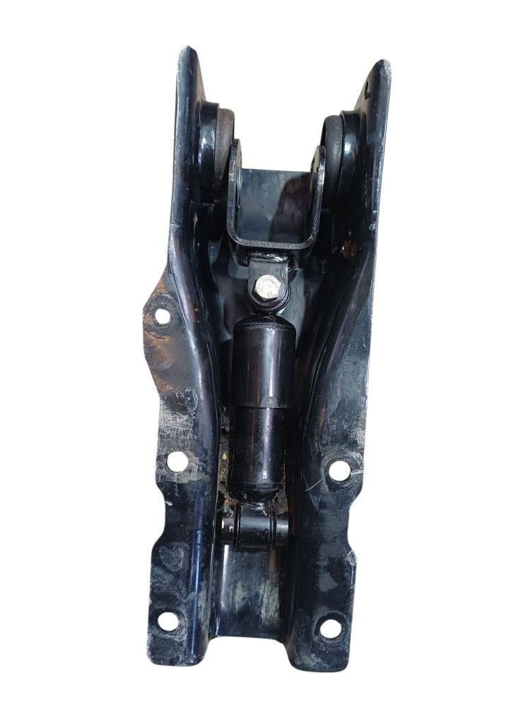 Suporte Cabine Vw 7100 8140 Lateral Esquerdo 4