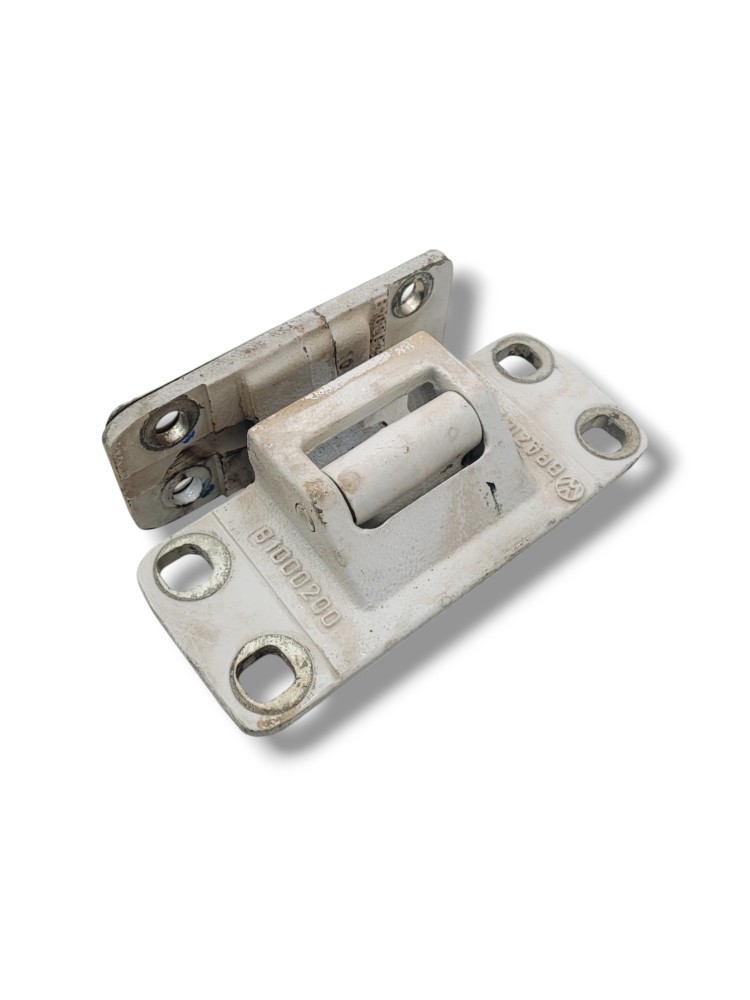 Dobradiça Porta Vw Constellation 30.280 2019 2020 VO22 1