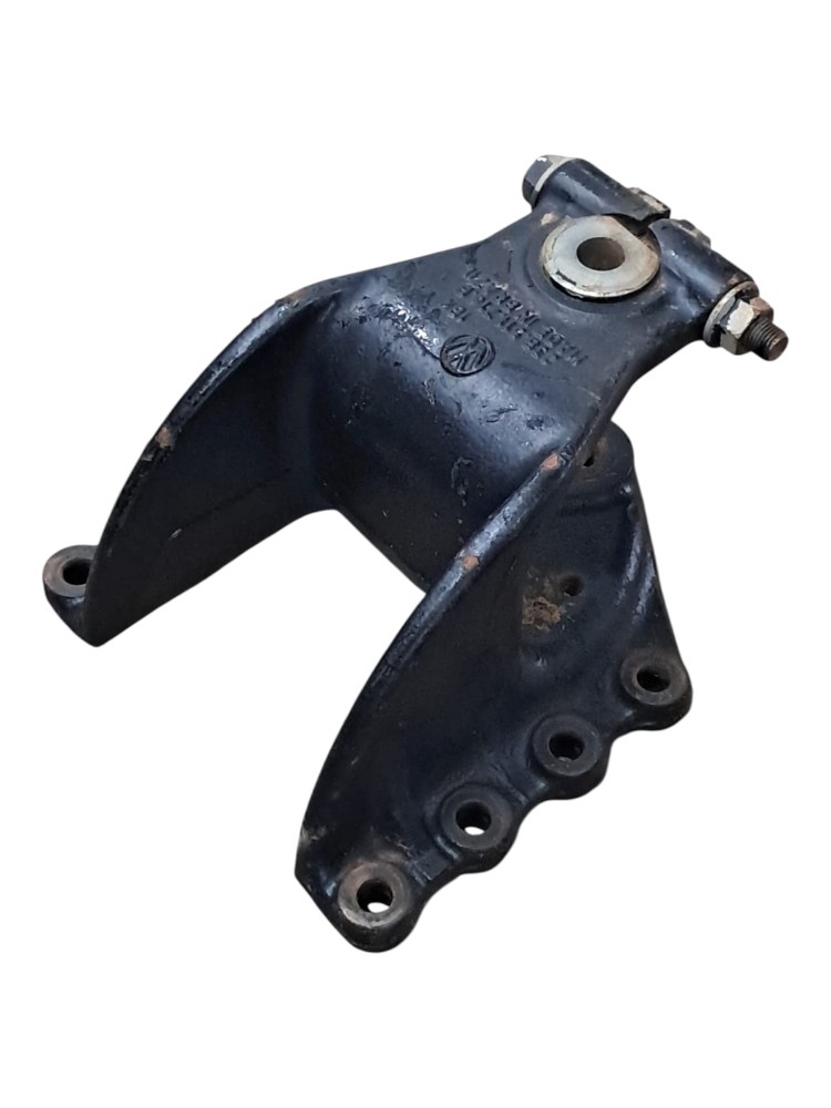 Suporte Mola Traseira Parte Dianteira Vw Delivery 2