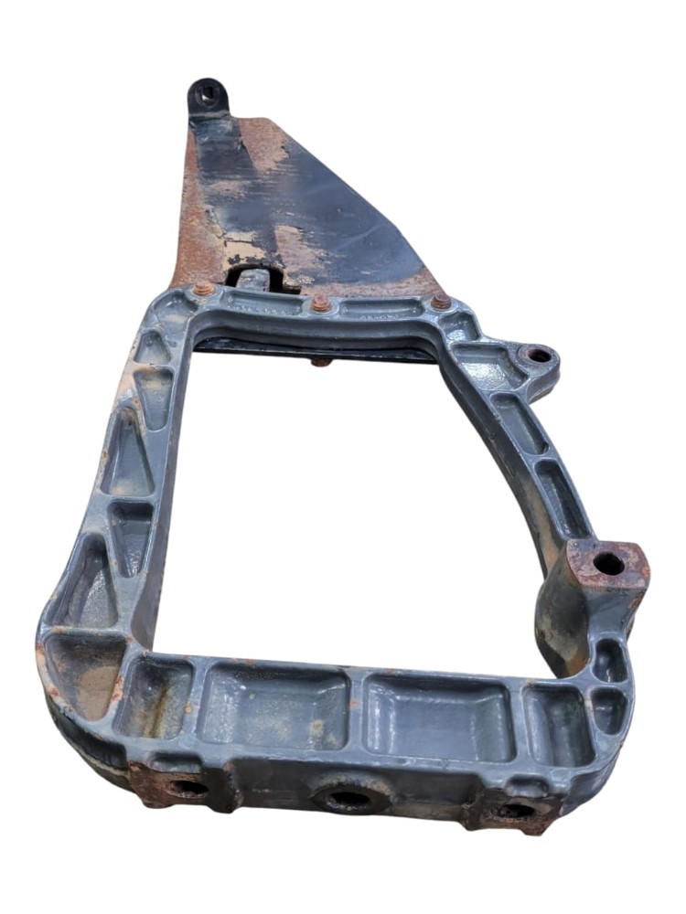 Suporte Bomba Arla Volvo 4