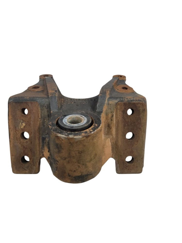 Suporte Mola MB Dianteira 3