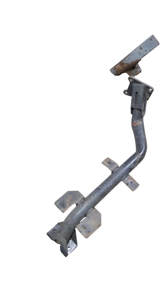 Suporte Paralama Cabine Mb Axor 4