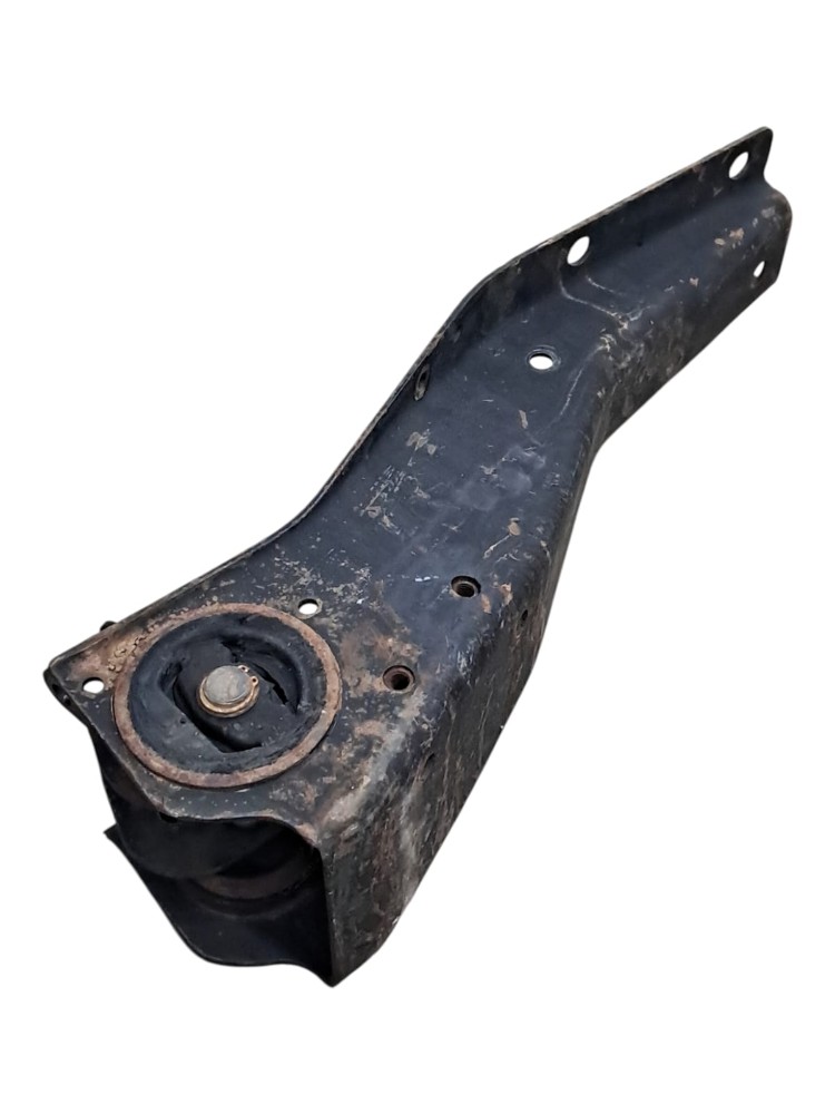 Suporte Amortecedor Traseiro Cabine Vw 4