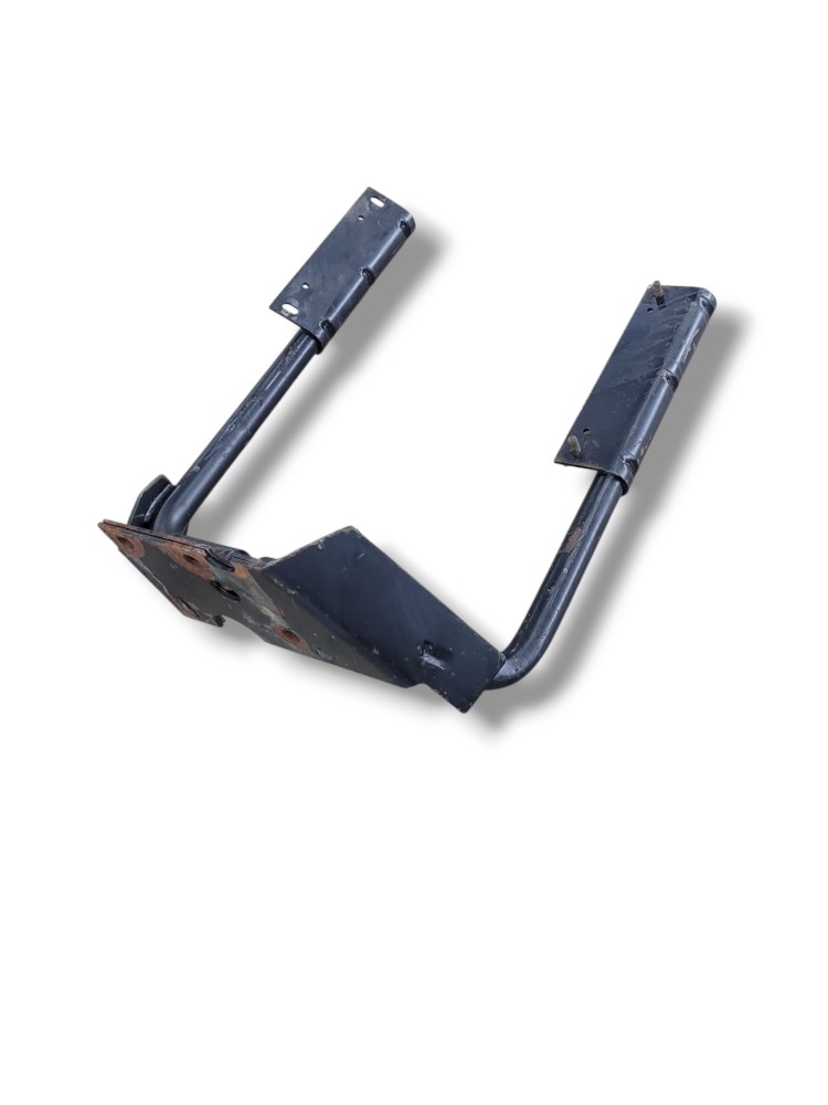 Suporte Paralama Dianteiro Esquerdo Volvo Vm 5