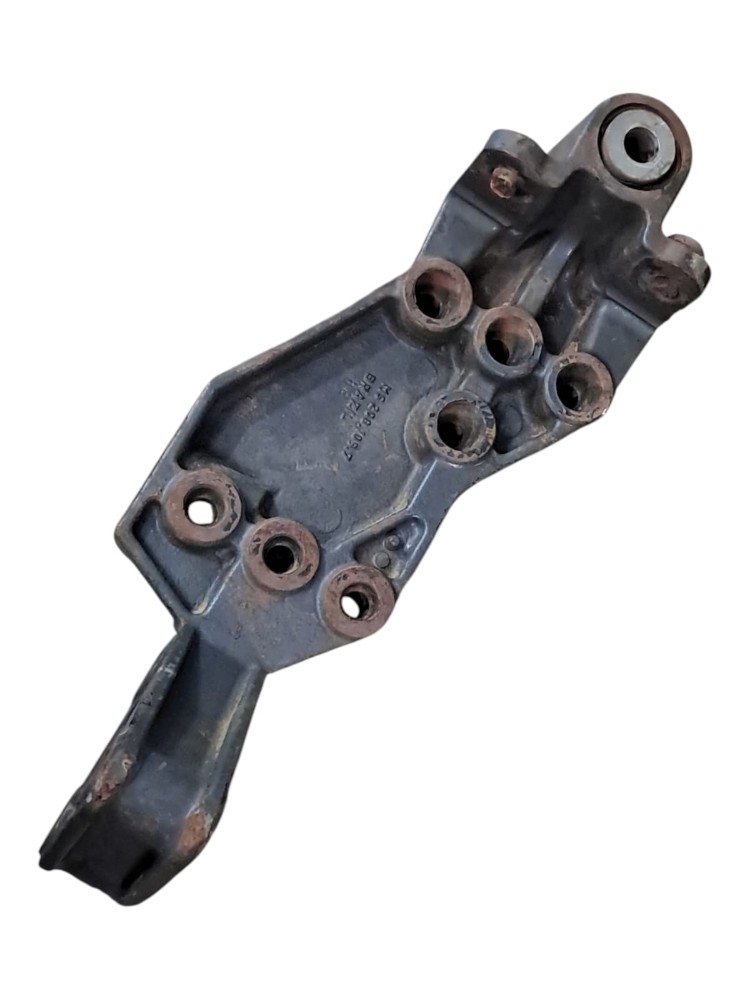 Suporte Mola Dianteira Fixacao Cabine Volvo FH 3