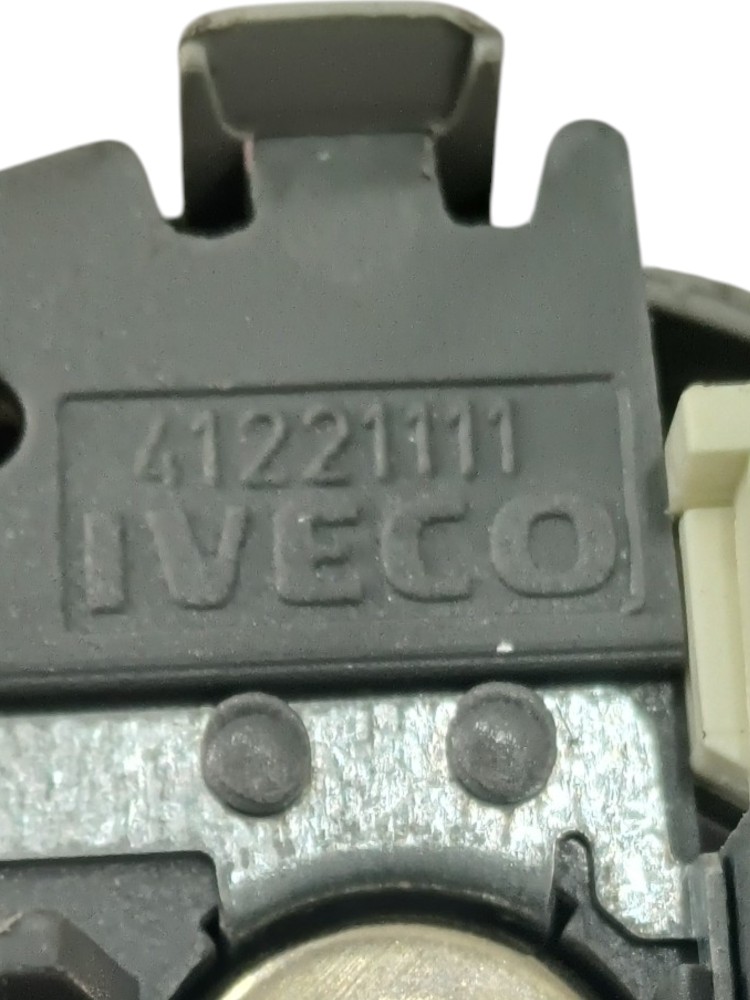 Luz Lateral Painel Iveco Stralis 2022 7