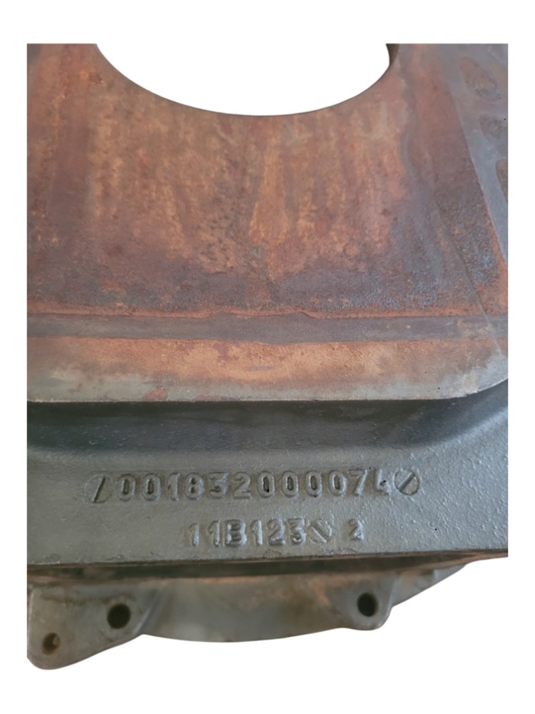 Capa Seca Caixa Cambio Zf Vw 8160 7