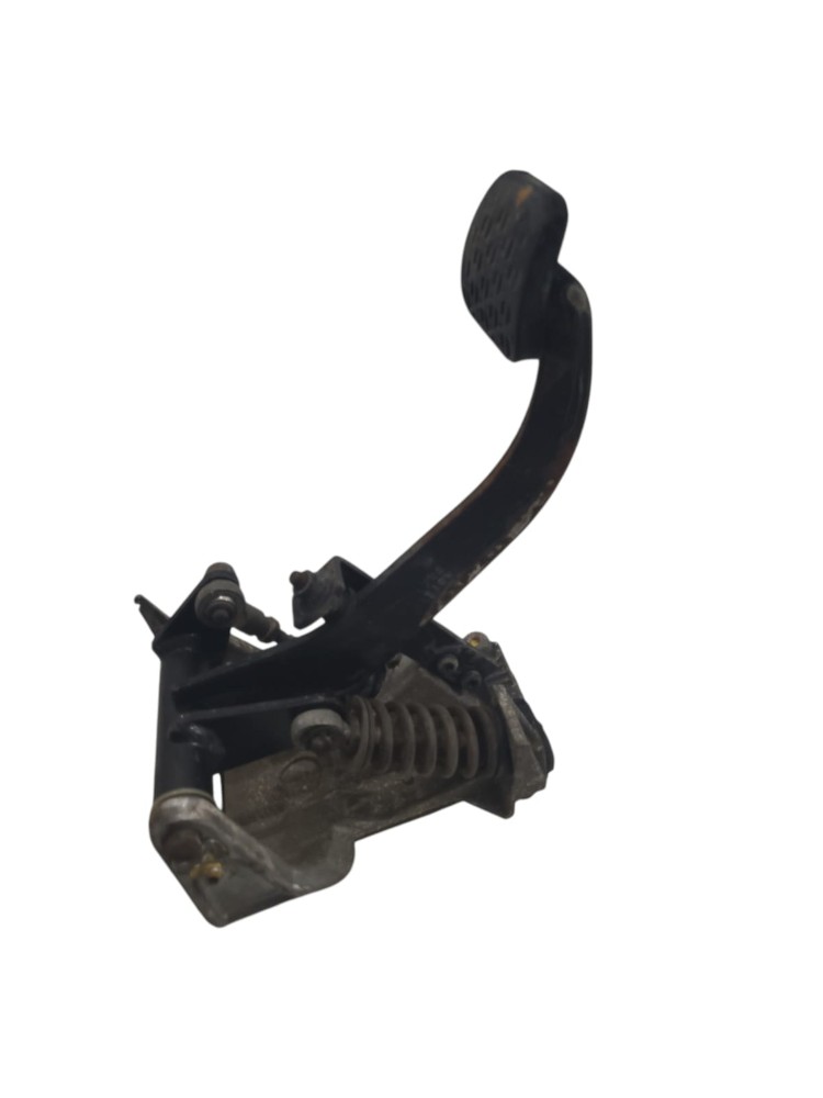 Suporte Pedal Embreagem MB 709 1