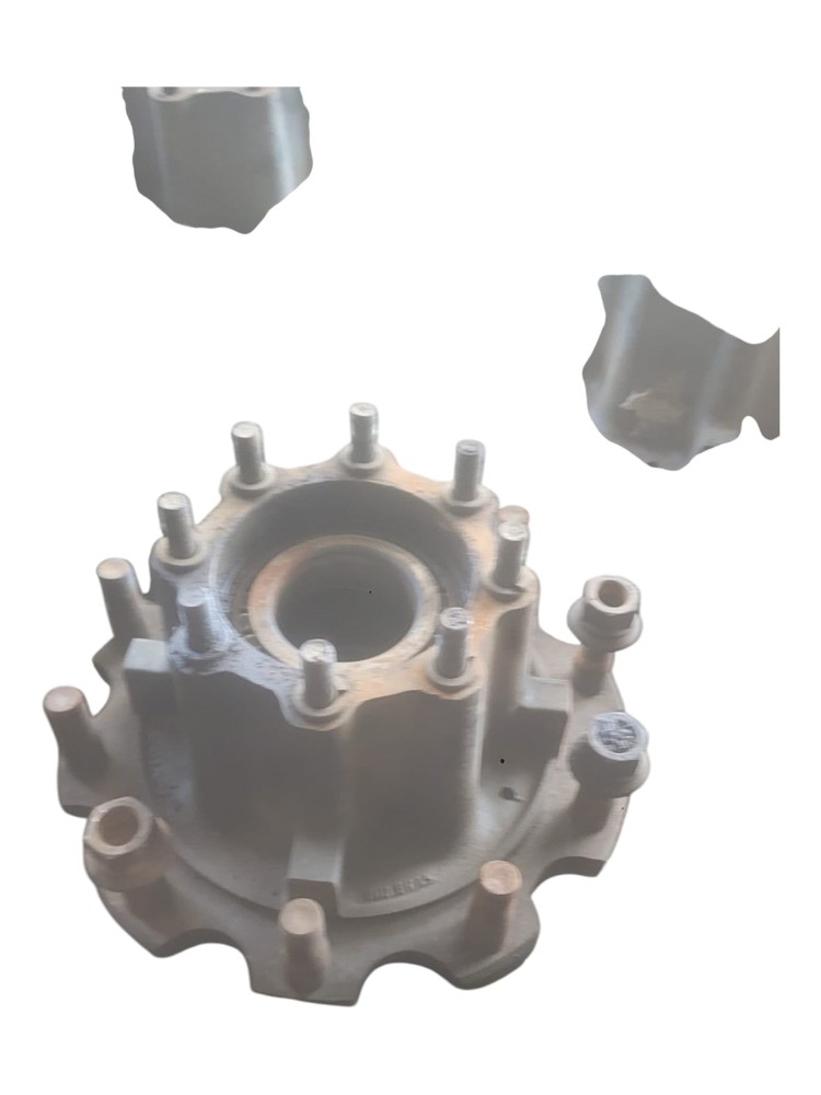Cubo Roda Tracao Volvo Vm 260 2006 A 2011 4