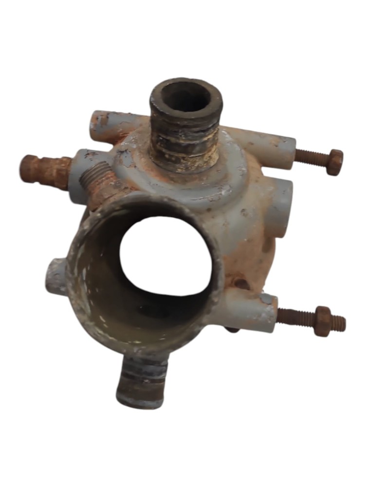 Carcaca Valvula Termostatica Scania Tr 113 3