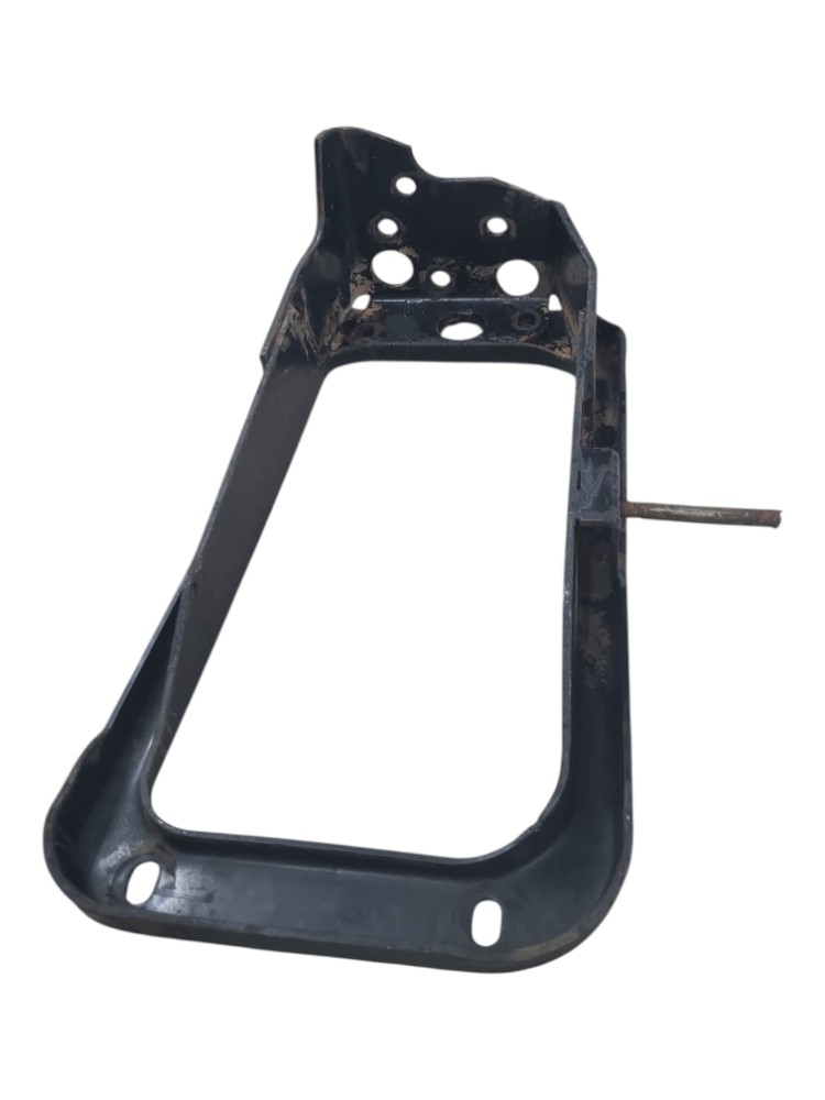 Suporte Parachoque Esquerdo Vw 13180 4