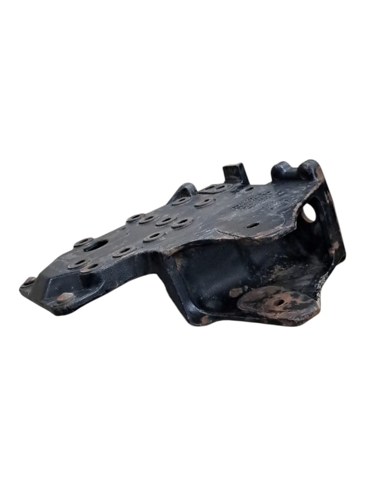 Suporte Dianteiro Chassi Volvo VM 8
