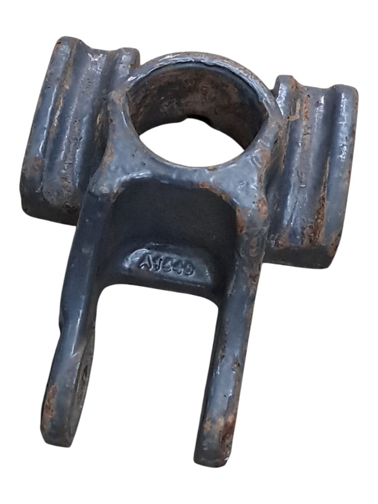 Guia Grampo Mola Dianteira Scania T124 R124 1