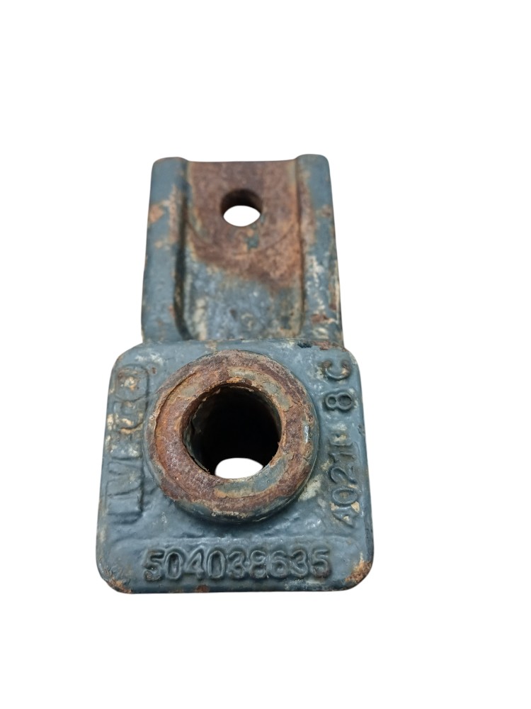 Suporte Lateral Chassi Iveco Stralis 7