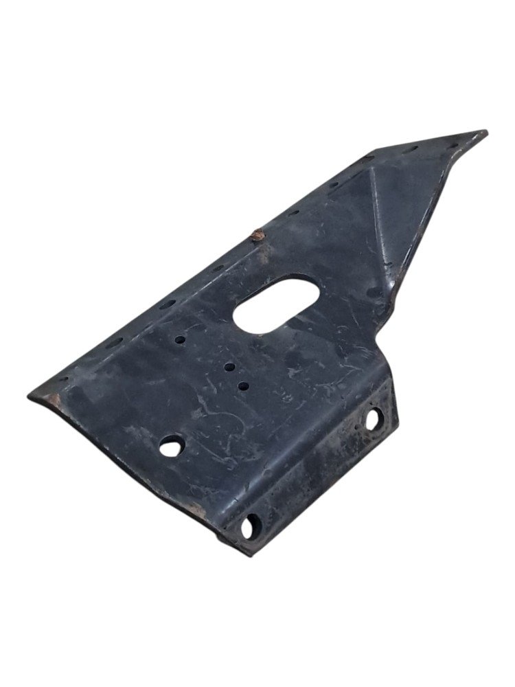 Suporte Travessa Dianteira Direita Scania P G R 5