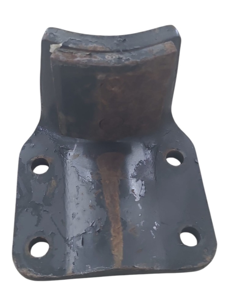 Suporte Batente Feixe Mola Traseiro Iveco Tector 2
