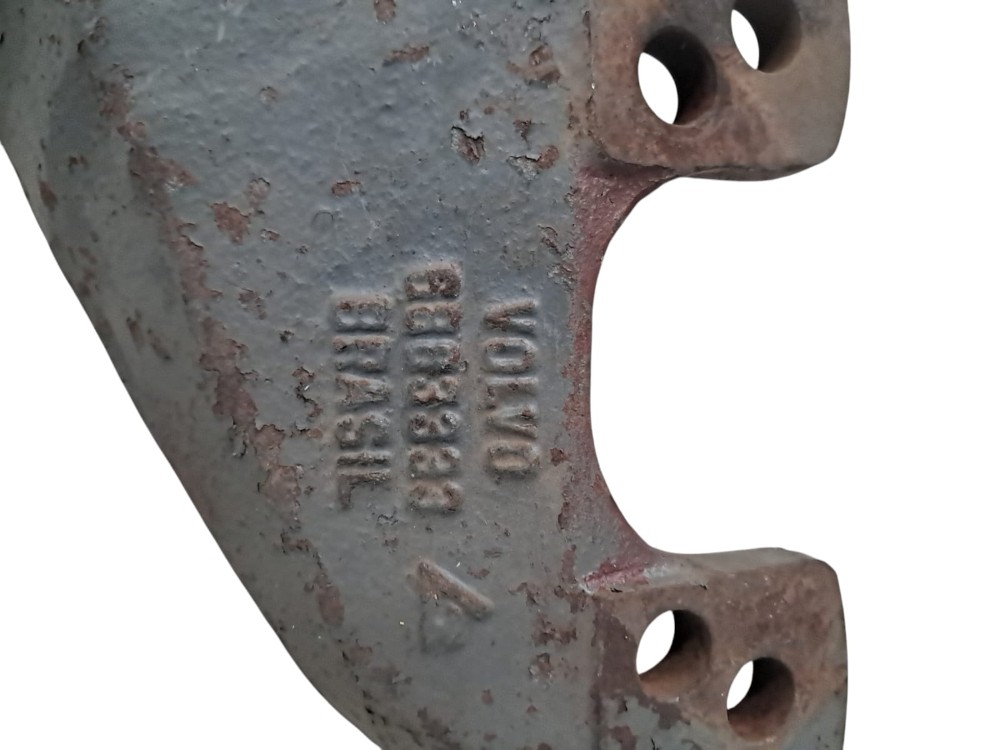 Suporte Cuica Volvo Direito 3